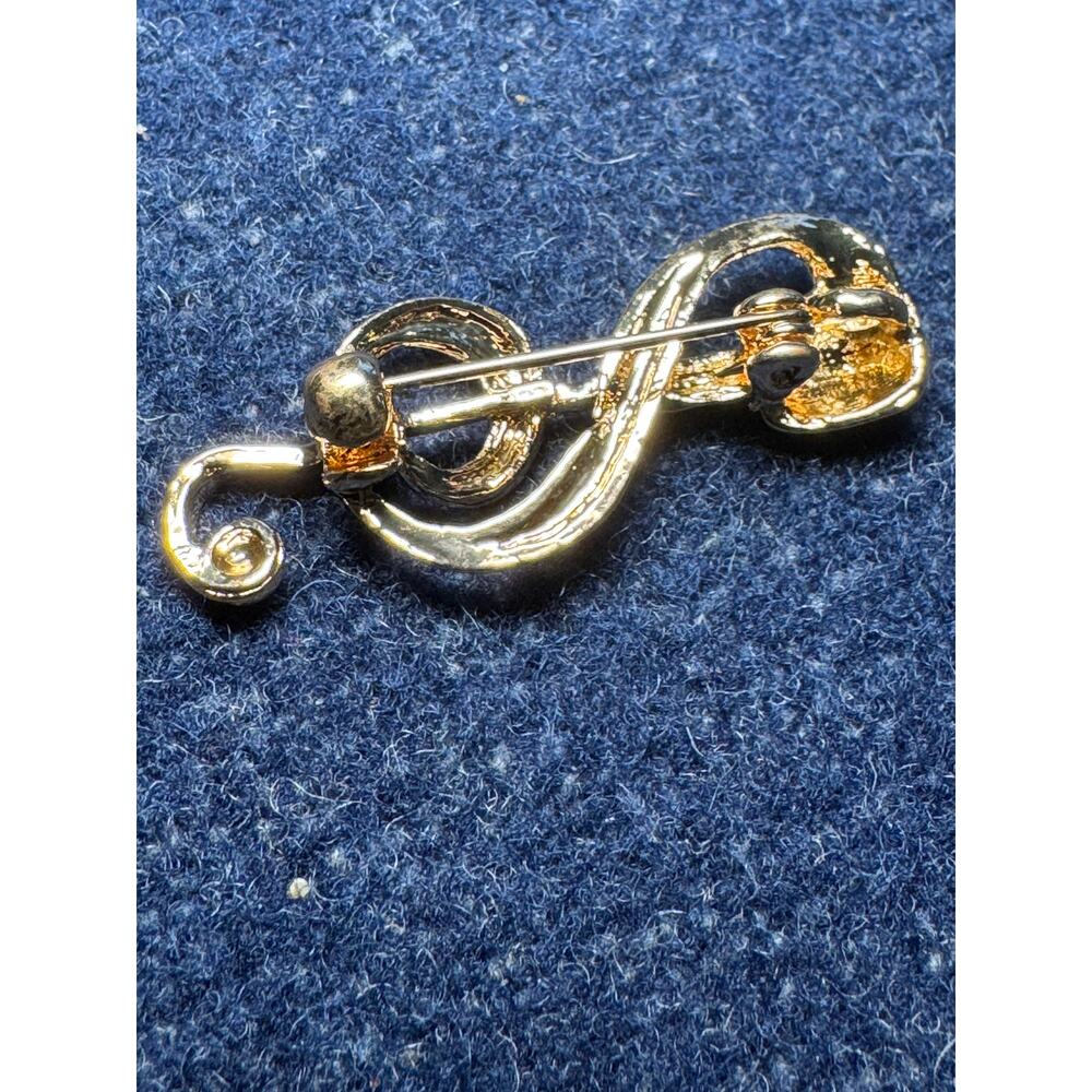 Gold Tone Microphone on G Clef Note Brooch - Picture 6 of 6